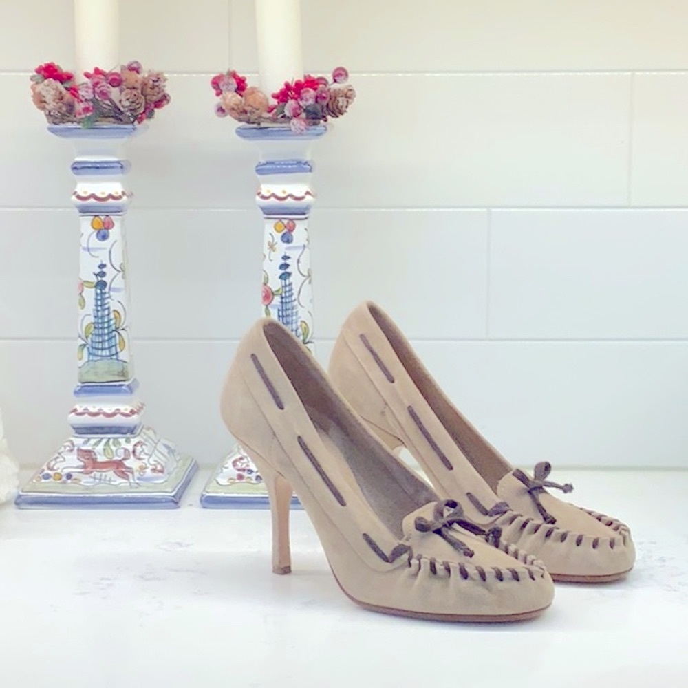 MIU MIU Gorgeous Suede Mocasin Heels - Picture 5 of 14